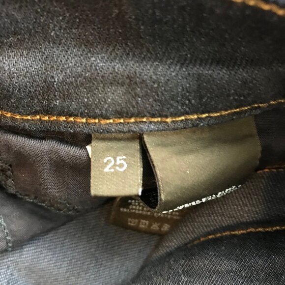 J Brand The Maria Flare Dark Wash High Rise Flare Size 25 - Picture 10 of 11